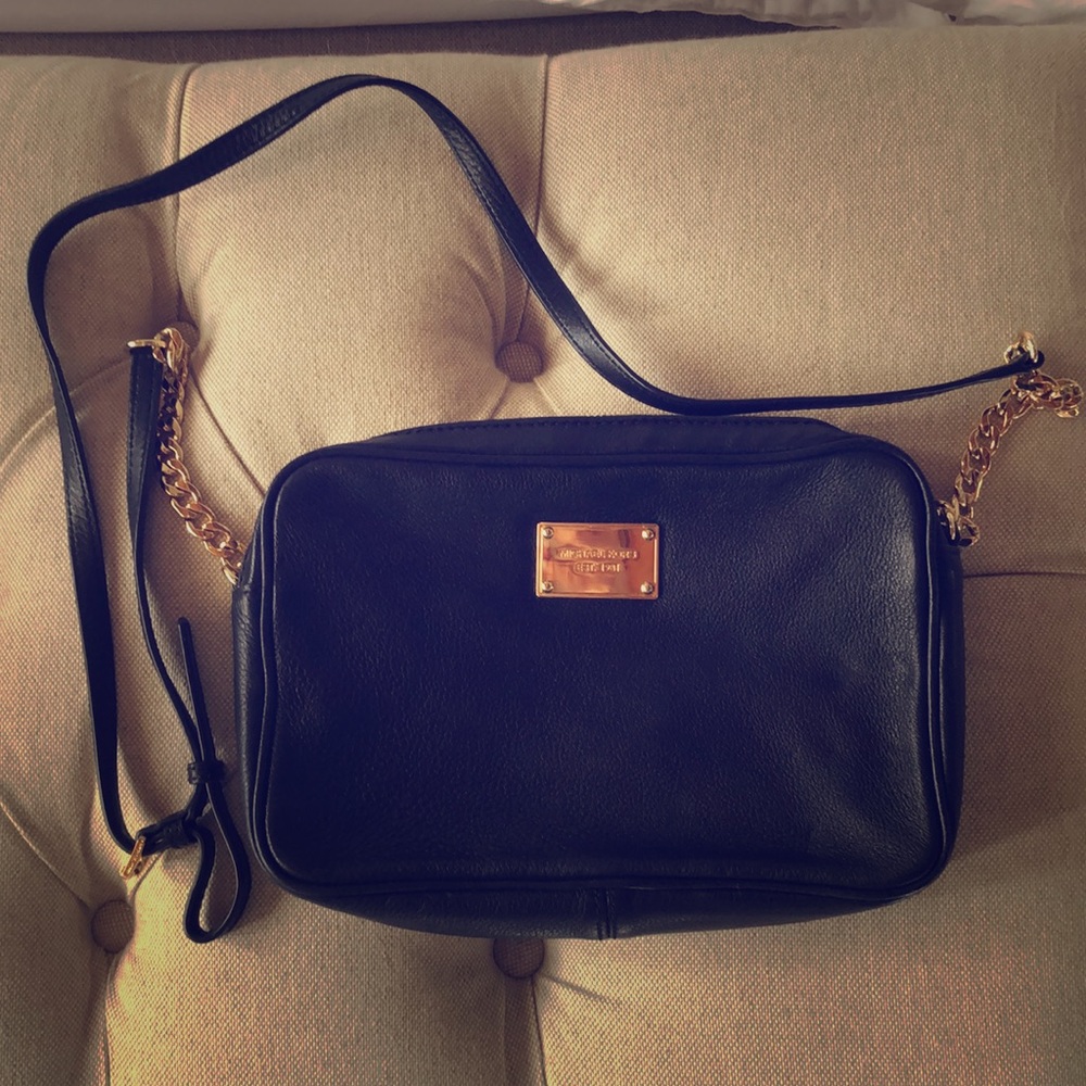 Michael Kors crossbody black bag